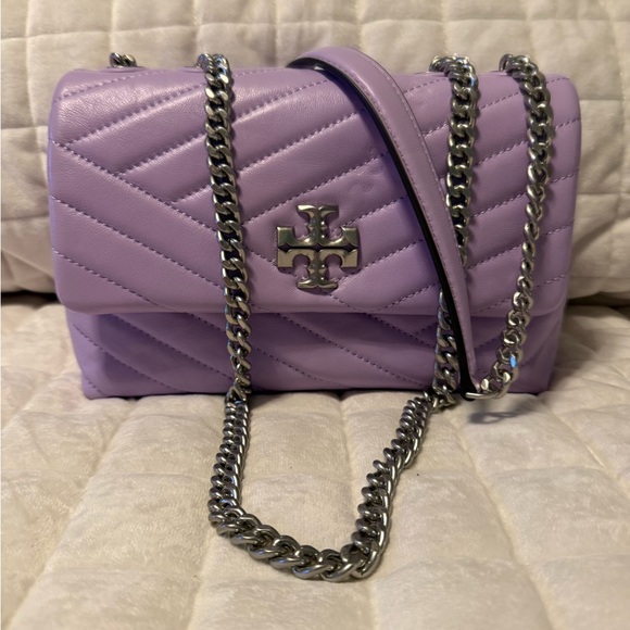 Tory Burch Small Kira Chevron Quilted Bag in Lavender Cloud💜 - Picture 14 of 15